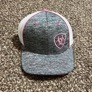 Ariat Hat, clean no makeup stains, worn once